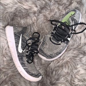 Nike Free Tennis Shoes